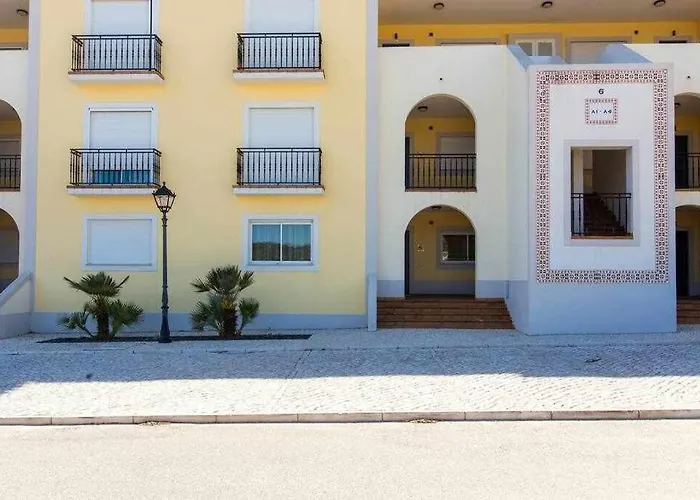 T2 Sea View, Pool, Golf, Private Terrace, Praia Del Rey, Obidos A1 Apartment